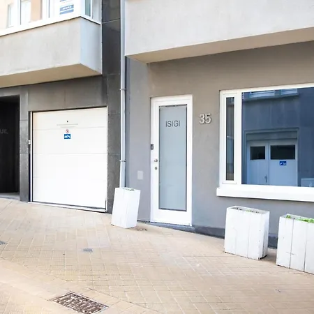 Sunny Ground Floor Escape, Cleaning Included